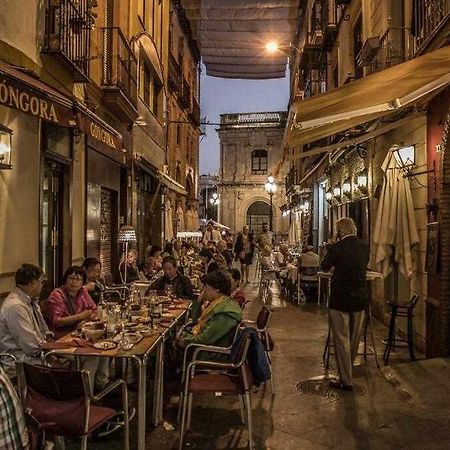 Atico Con Piscina Junto Catedral De Sevilla Eksteriør billede