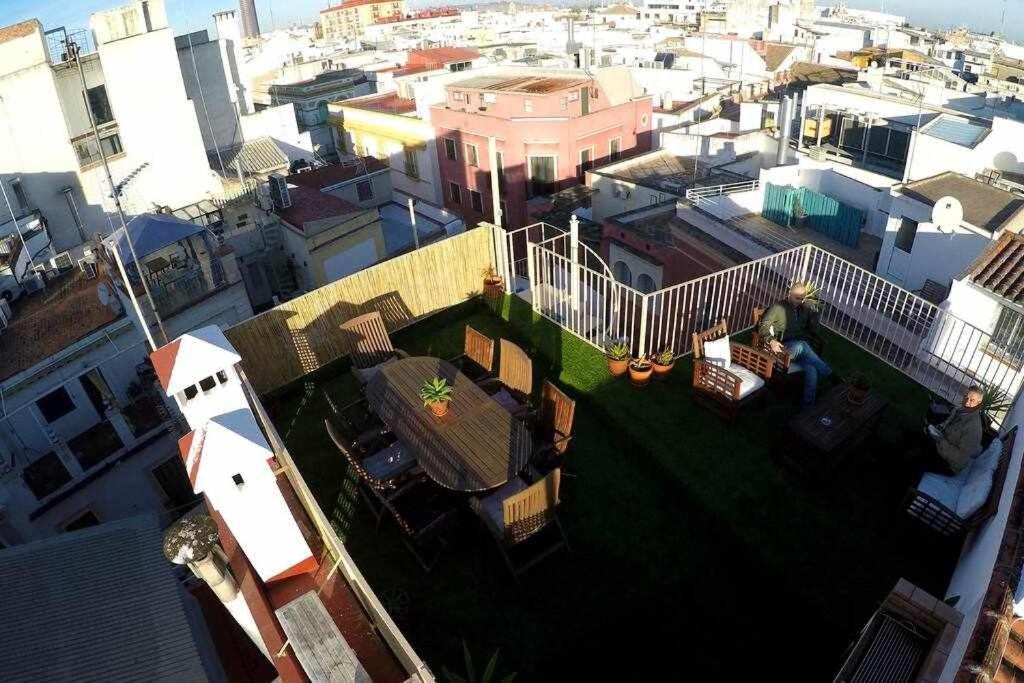 Atico Con Piscina Junto Catedral De Sevilla Eksteriør billede