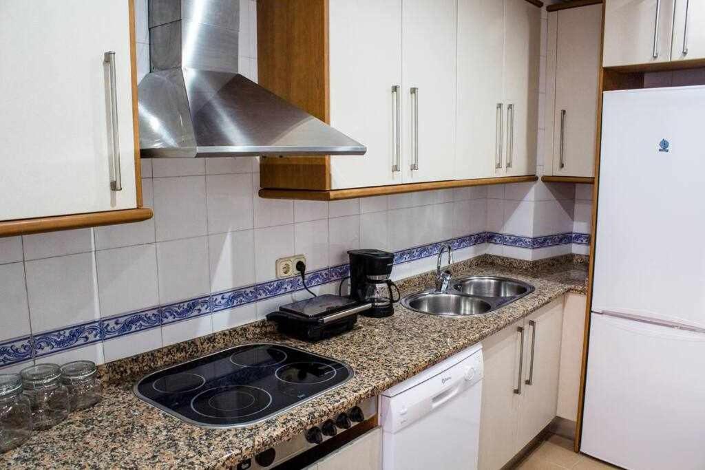 Atico Con Piscina Junto Catedral De Sevilla Eksteriør billede