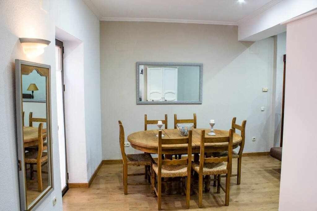 Atico Con Piscina Junto Catedral De Sevilla Eksteriør billede
